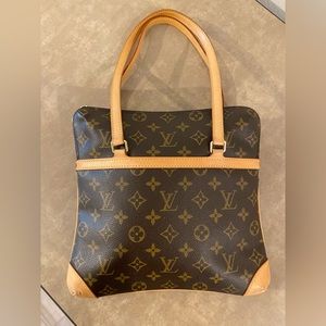 Louis Vuitton Monogram Sac Coussin GM